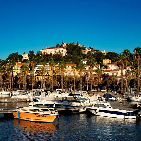 Porquerolles Au Lavandou *